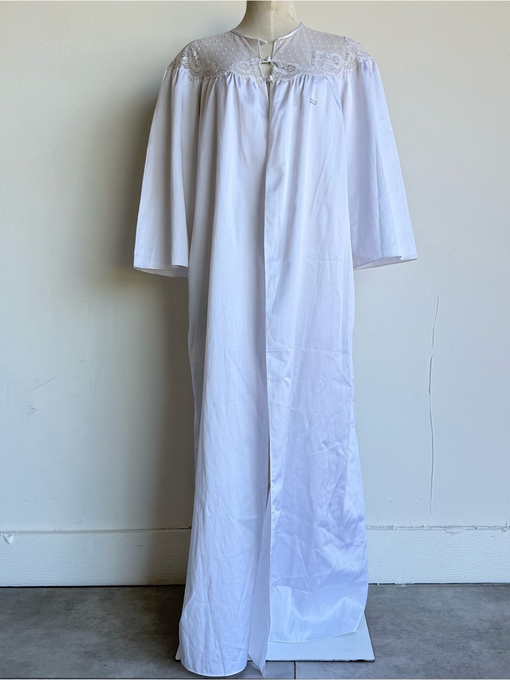Dior Nightgown cover up White XL lace long sleeves buttons Satin long VTG Logo